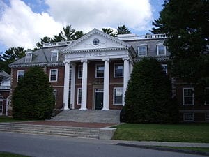 300px-Dartmouth_College_campus_2007-06-23_Tuck_School_of_Business